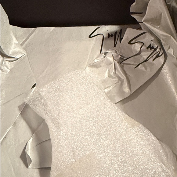 Black Belt with Silver Buckle suede material - Picture 4 of 10